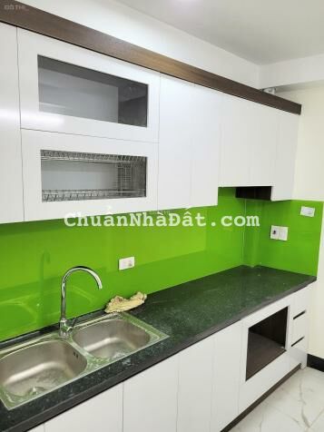 Hiếm quá, bán nhà Mậu Lương, ô tô, kinh doanh, 33m2, 5 tầng, nhà đẹp, nhỉnh 3 tỷ