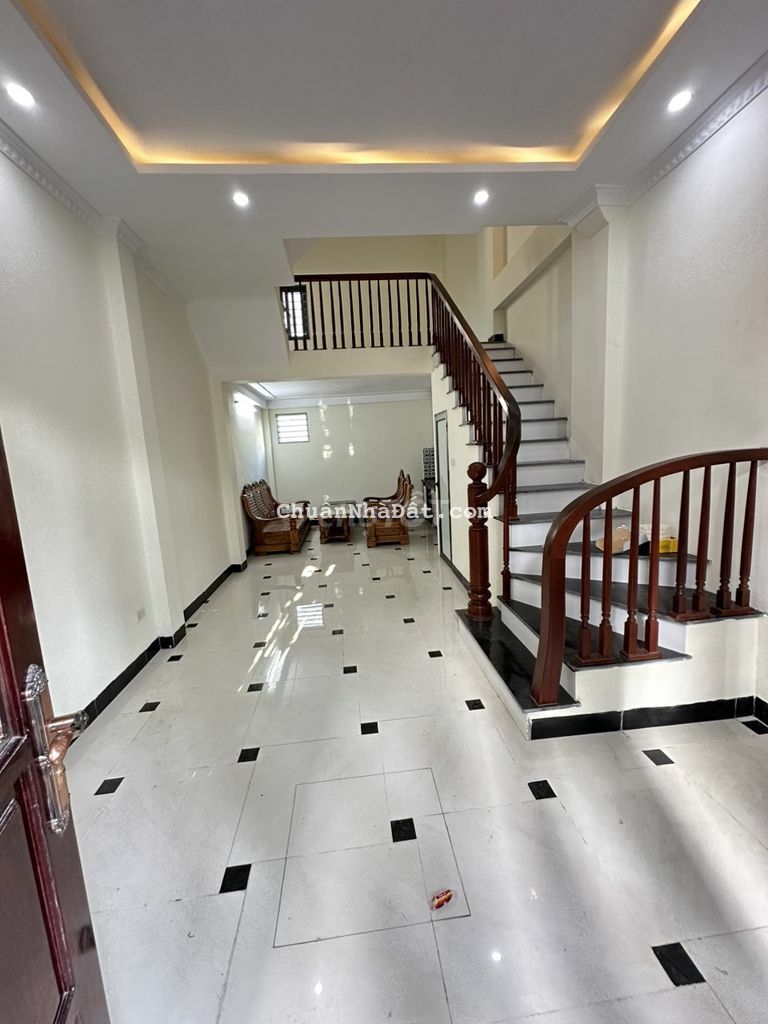 Nhà 1.85 tỷ ô tô lùi cửa Yên Nghĩa Hà Đông, 3.5 Tầng (35m2) đường 3m