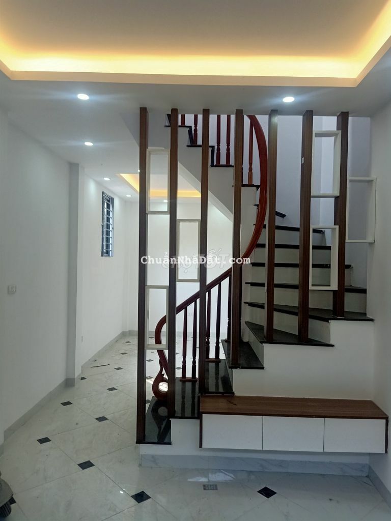 Nhà Ngay Trạm Bơm Yên Nghĩa 4 Tầng 35m2  xây độc lập Giá 1.89 tỷ