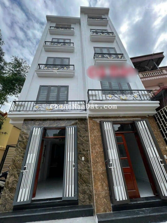 Bán gấp nhà Văn Quán - 35m2 - 4 tầng - giá hơn 3 tỷ về ở ngay - gần phố gần hồ - tiện ích vô vàn