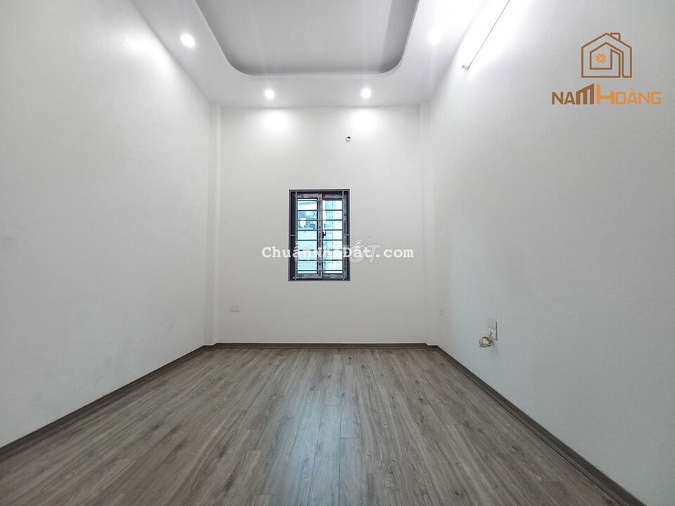 Nhà lô góc 2 mặt ngõ thông ô tô đi qua gần ĐH Đại Nam HĐ 40m2 4T