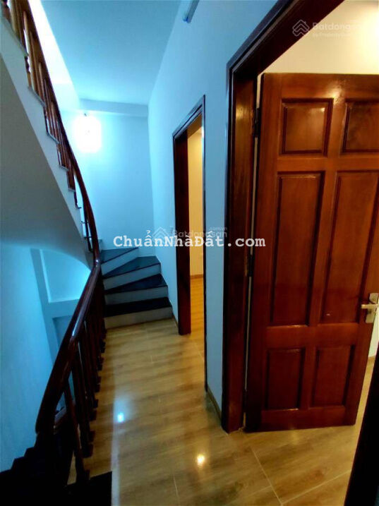 Bán nhà riêng Vạn Phúc, Hà Đông, chính chủ, ngay mặt phố 5m, dt 38m2, 5 tầng, mt 6m, giá 4,65 tỷ