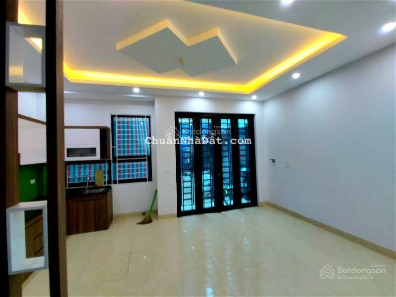 Bán nhà riêng Vạn Phúc, Hà Đông, chính chủ, ngay mặt phố 5m, dt 38m2, 5 tầng, mt 6m, giá 4,65 tỷ