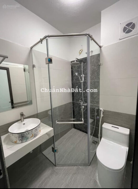 Hàng xóm Đô Nghĩa nhà tổ 12 Yên Nghĩa DT 40m 4 tầng oto để ngày đêm cách 10m có sân để 10xe máy 3ty