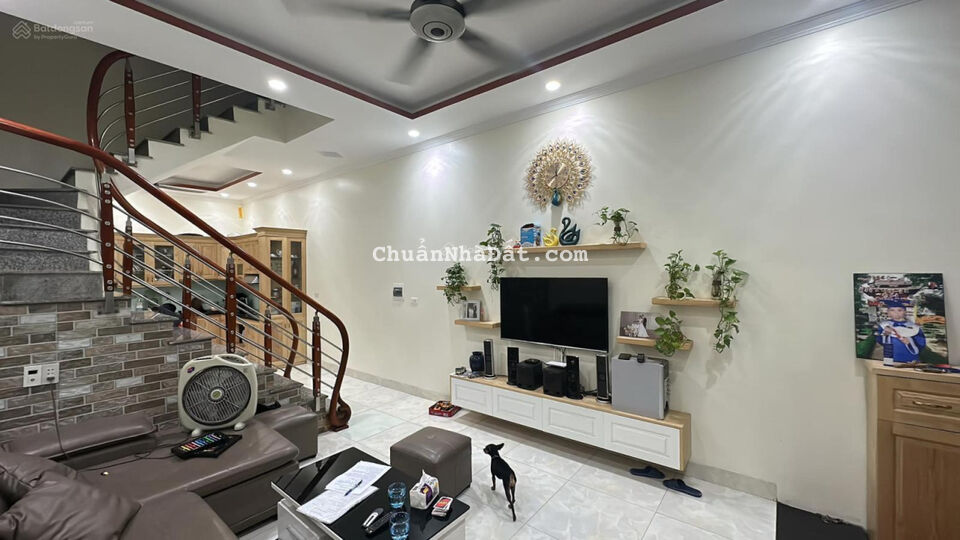 Nhà Quang Trung Hà Đông, 2 thoáng, cạnh ga tàu điện, 40m2 x 4T, 4,45 tỷ Nhà Quang Trung Hà Đông, 2 thoáng, cạnh ga tàu điện, 40m2 x 4T, 4,45 tỷ