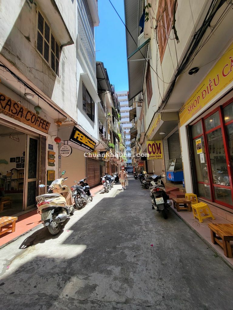 Giá sập sàn! Nhà Trần Phú, phân lô oto, 3 thoáng, KD đỉnh, 46m2*3T Giá sập sàn! Nhà Trần Phú, phân lô oto, 3 thoáng, KD đỉnh, 46m2*3T