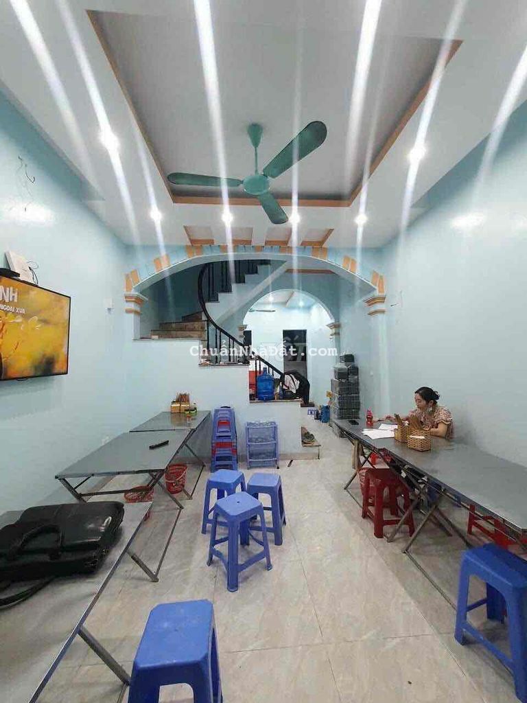 MP Văn Quán Phùng hưng 50mx4tg ô tô tránh vỉ hè KD, nhỉnh 7 tỷ