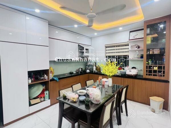 Bán nhà đẹp phân lô giá rẻ tại Phùng Hưng, Hà Đông, 54m2, 4 tầng, 4 ngủ, giá nhỉnh 6 tỷ Bán nhà đẹp phân lô giá rẻ tại Phùng Hưng, Hà Đông, 54m2, 4 tầng, 4 ngủ, giá nhỉnh 6 tỷ