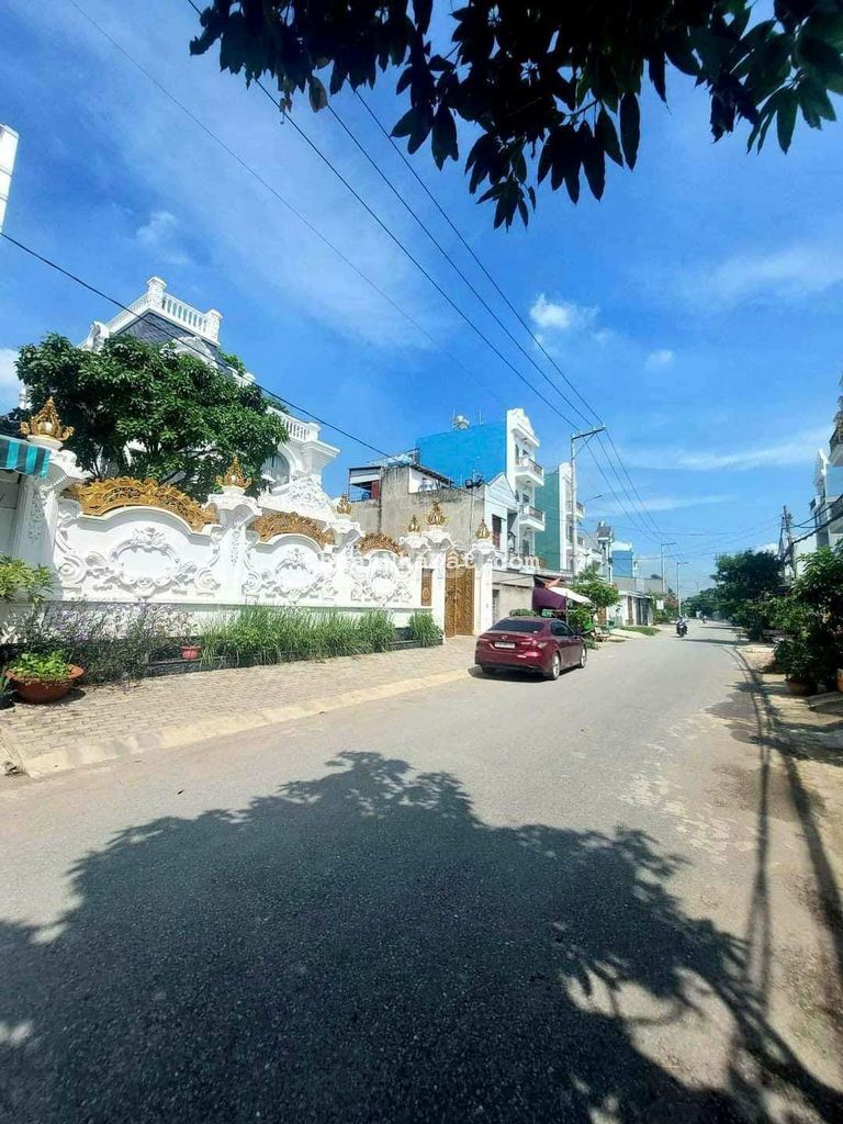 Chủ ngộp bán 6x23 gác đỗ 2 mt 6m thông .tân xuân .hóc môn