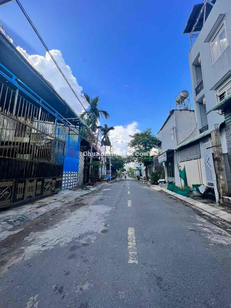 Bán 2 dãy trọ thu nhập 20 triệu /tháng . Mặt tiền nhựa