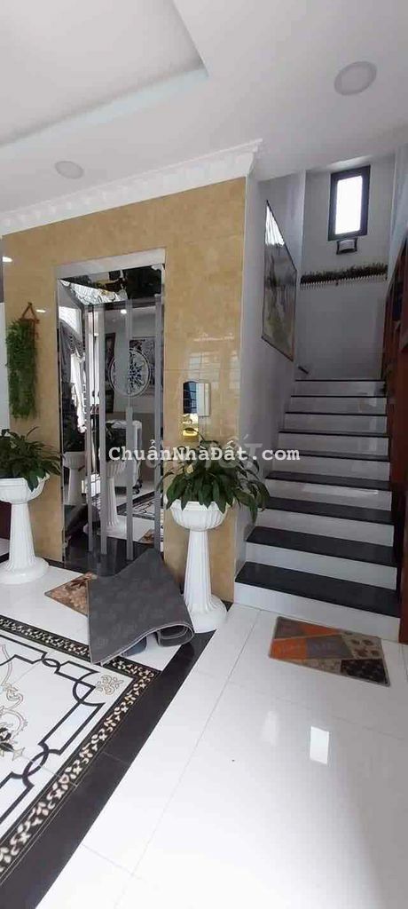 Bán Biệt Thự Nghĩ Dưỡng 8 x35 Xuân Thới Thượng Hóc Môn