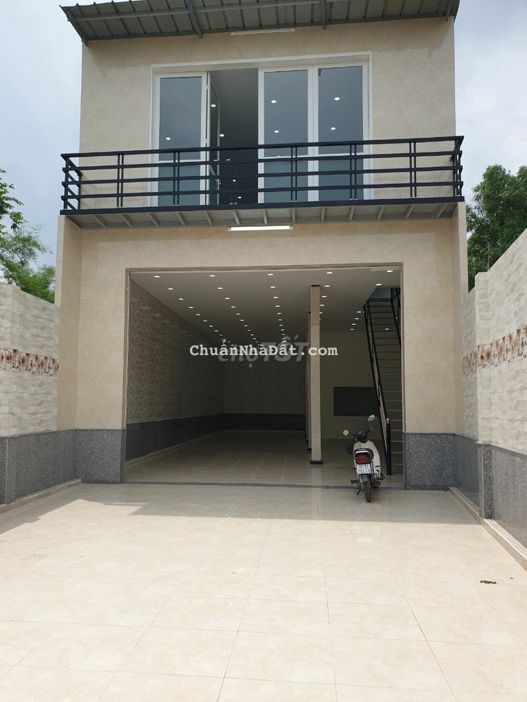 Xưởng mới 01 lầu 8m x 33m, mặt tiền Huỳnh Thị Mài, Tân Hiêp-Hóc Môn