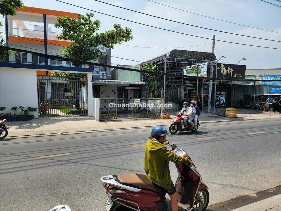 Nhà mặt tiền 8x58m đường Phan Văn Hớn xã Xuân Thới Thượng