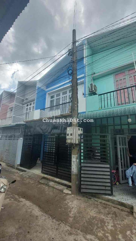 Nhà Đẹp Giá Rẻ, ngay trung tâm chợ,trường, Nhà mới chỉ việc dọn vào ở