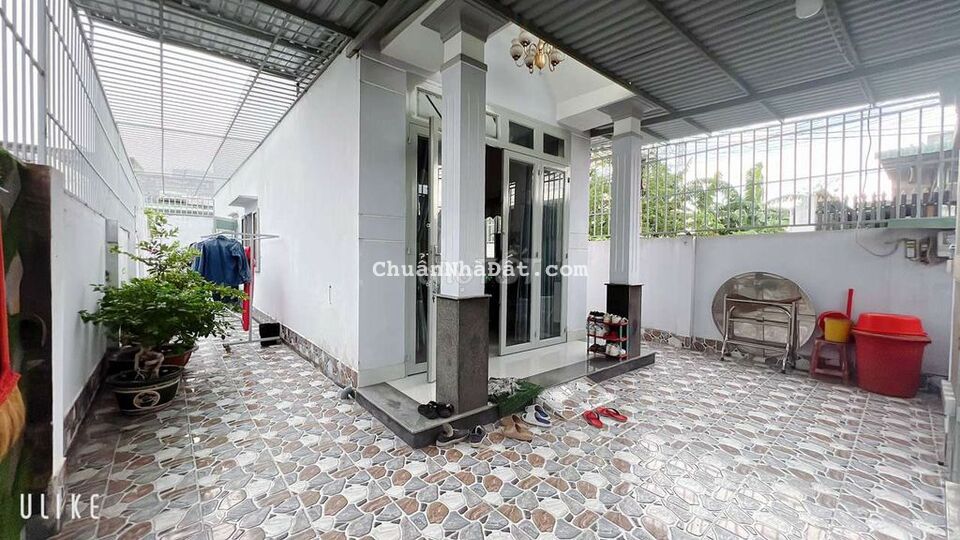 Cần bán gâp Nhà Thới Tam Thôn diện tích lớn - Giá Rẻ