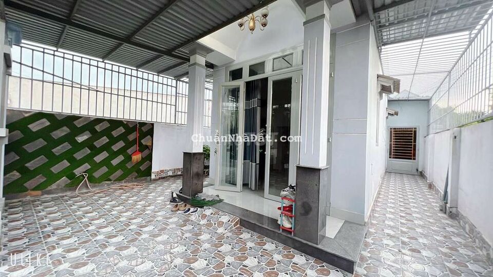 Cần bán gâp Nhà Thới Tam Thôn diện tích lớn - Giá Rẻ