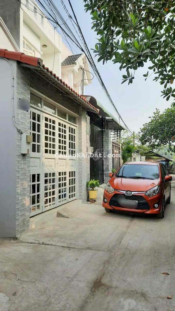 Nhà 4x15m, SHR gần Chợ Hóc Môn ấp Chánh 1 xã Tân Xuân