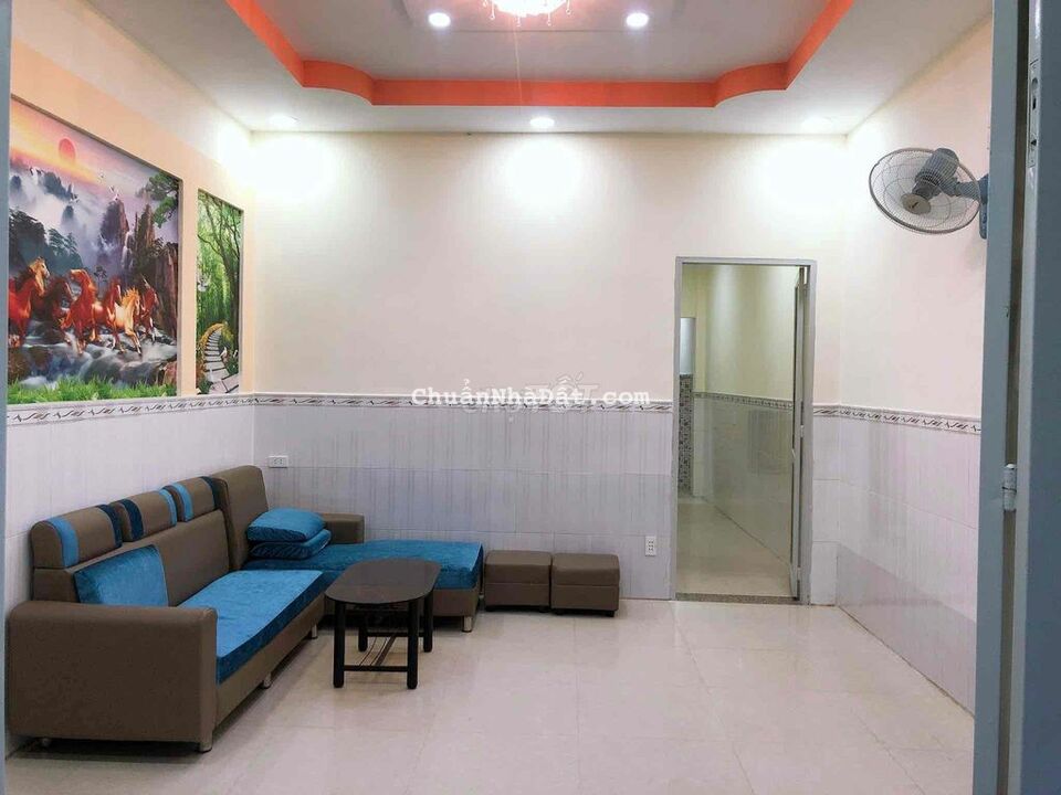 Nhà 4x15m, SHR gần Chợ Hóc Môn ấp Chánh 1 xã Tân Xuân