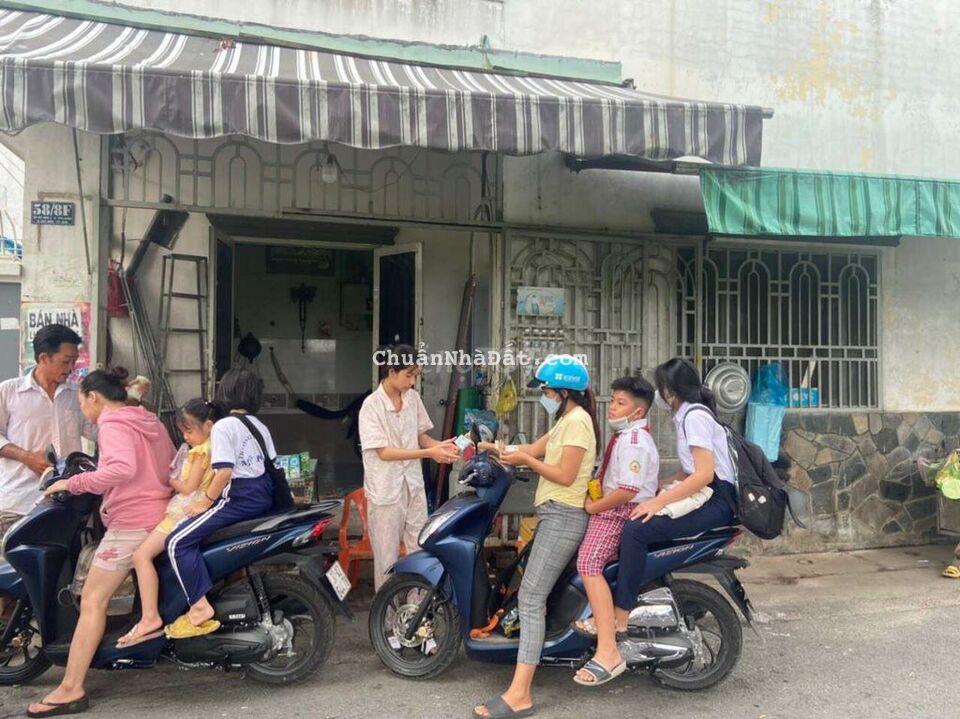 Nhà mặt tiền gần trường học kd buôn bán ok 8*8 nhà 1T1L shr ở tân xuân