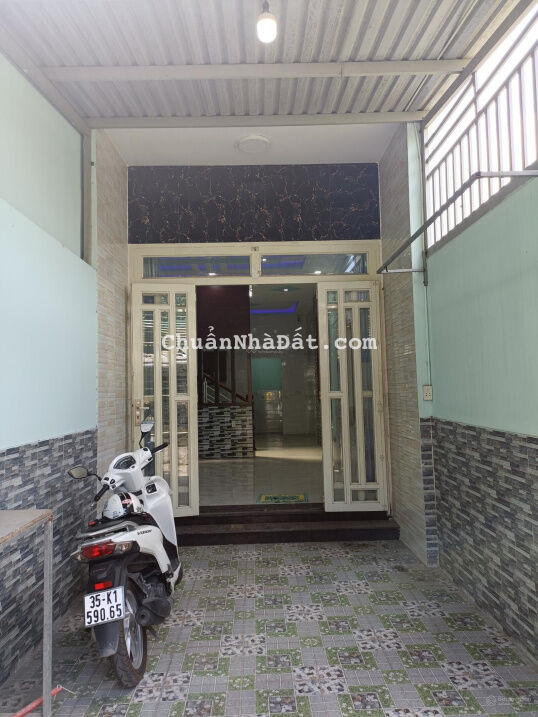 Bán nhà / đường Phan Văn Hớn, xã Xuân Thới Thượng Hóc Môn