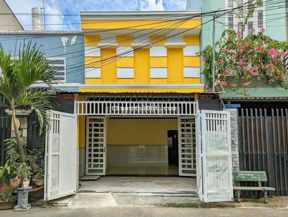 Nhà C4: 5m x19m, 2/ Võ Thị Hồi MT Nhựa gần Trạm Yte Xuân Thới Đông, HM