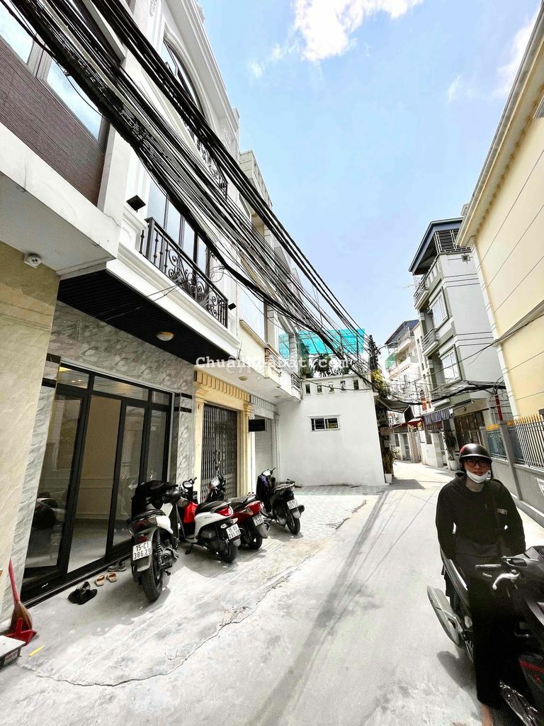 nhà phố ô tô tránh nhau ngay gần Big C Parkson đà nẵng phương lưu