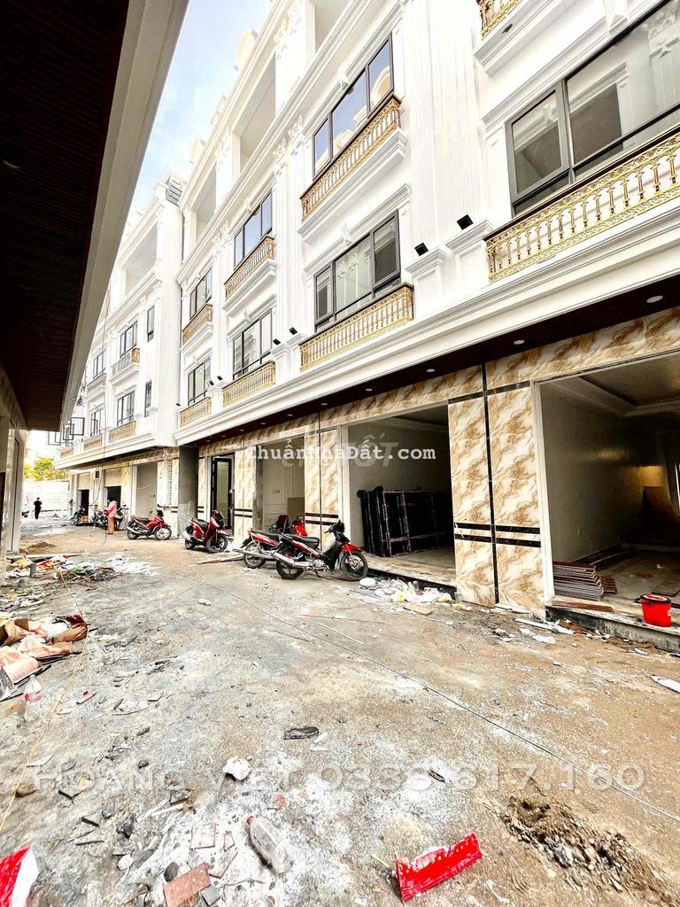 Cực phẩm Big C ô tô vào nhà đủ hướng Đông Tây Nam Bắc chỉ 3 tỉ nhích Cực phẩm Big C ô tô vào nhà đủ hướng Đông Tây Nam Bắc chỉ 3 tỉ nhích