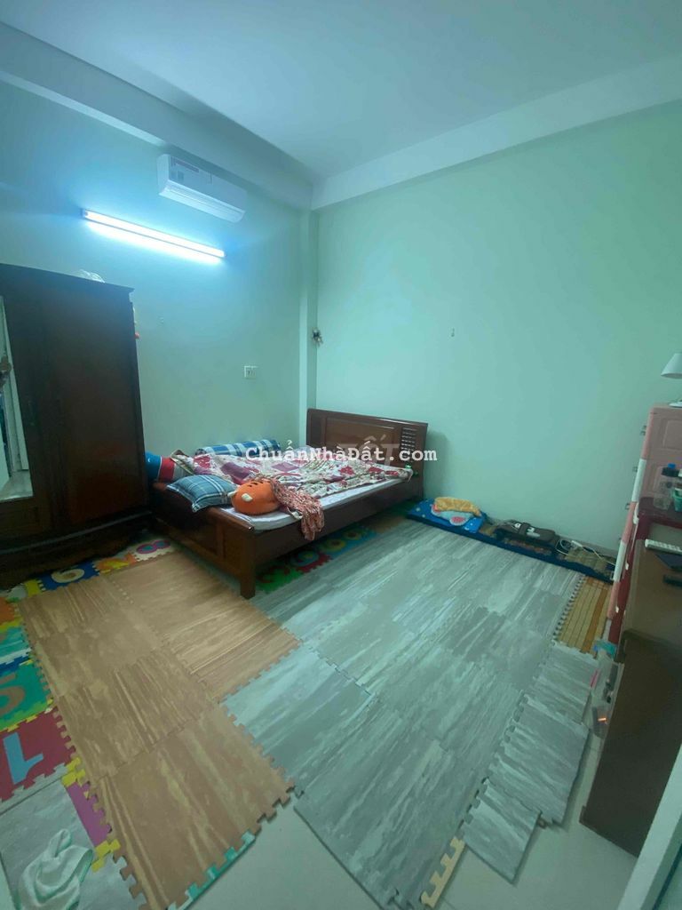 bán nhanh nhà 2 tầng MT 5m5  huy cận gần lê thanh nghị