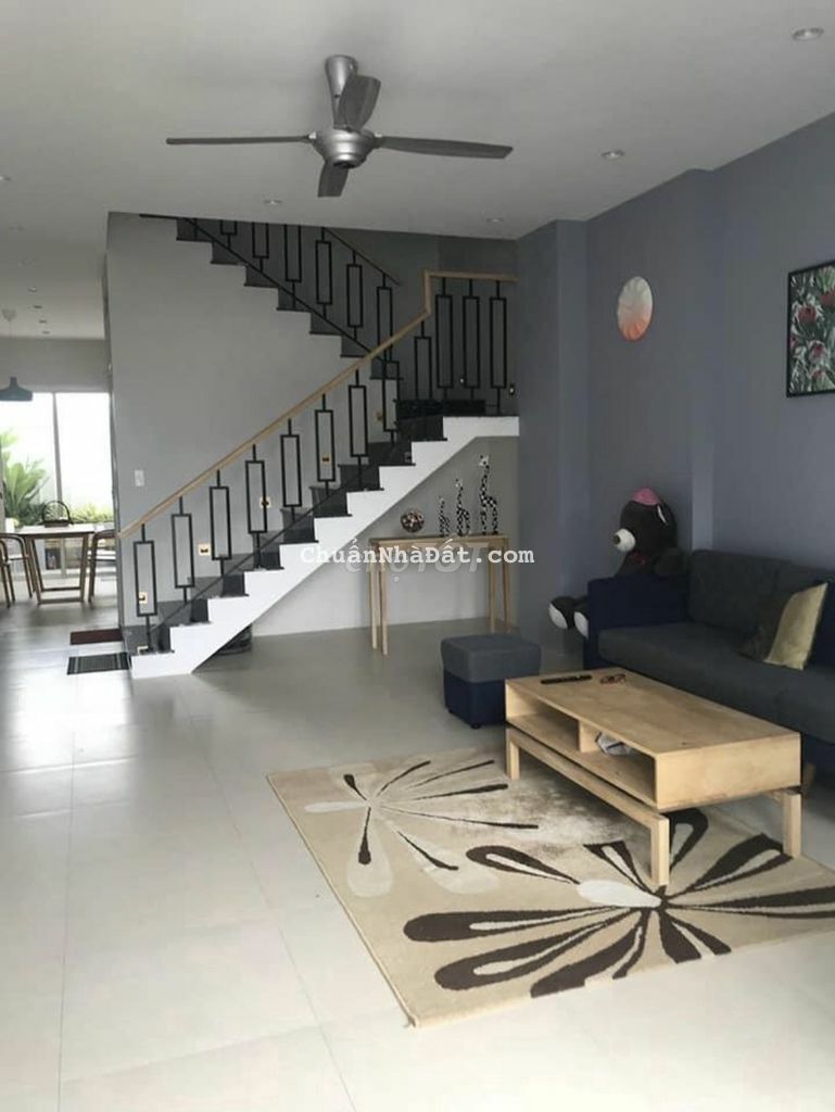 Sập 3 Tỷ Bán Gấp Nhà 3 Tầng Mặt Phố Lê Thanh Nghị- Kinh Doanh- 10.5 tỷ