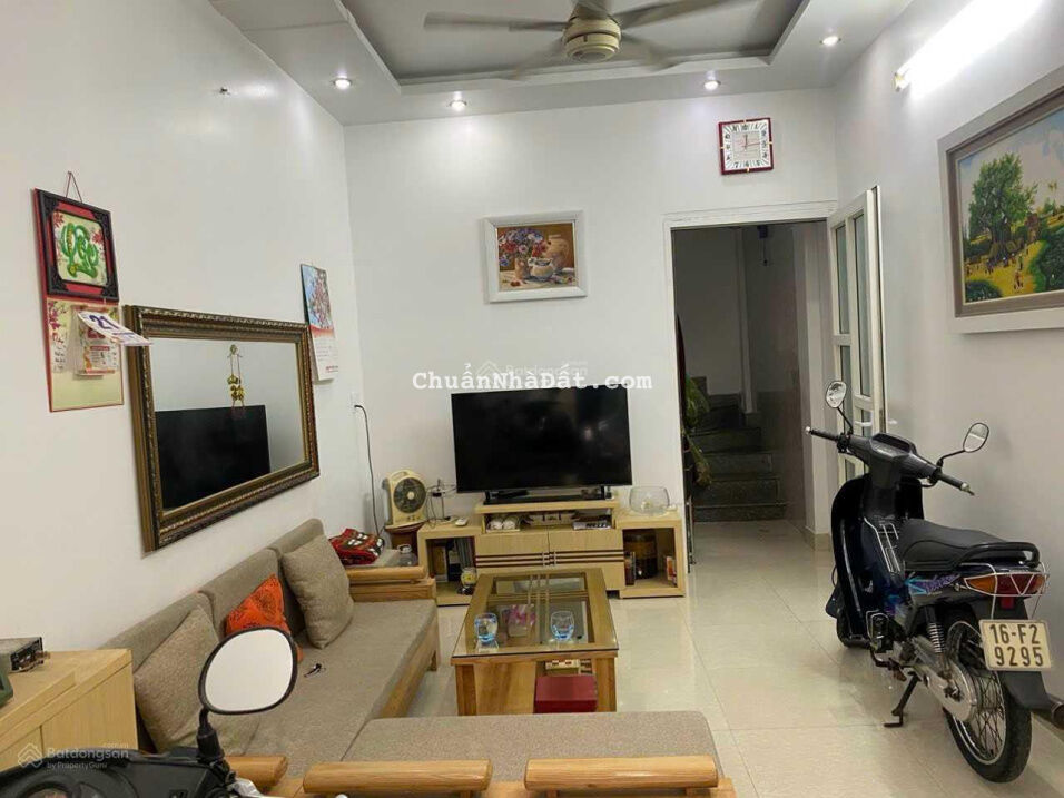 Bán căn nhà 3 tầng phố trung tâm phường Hạ Lý, Hồng Bàng. LH 0979087664 Bán căn nhà 3 tầng phố trung tâm phường Hạ Lý, Hồng Bàng. LH 0979087664