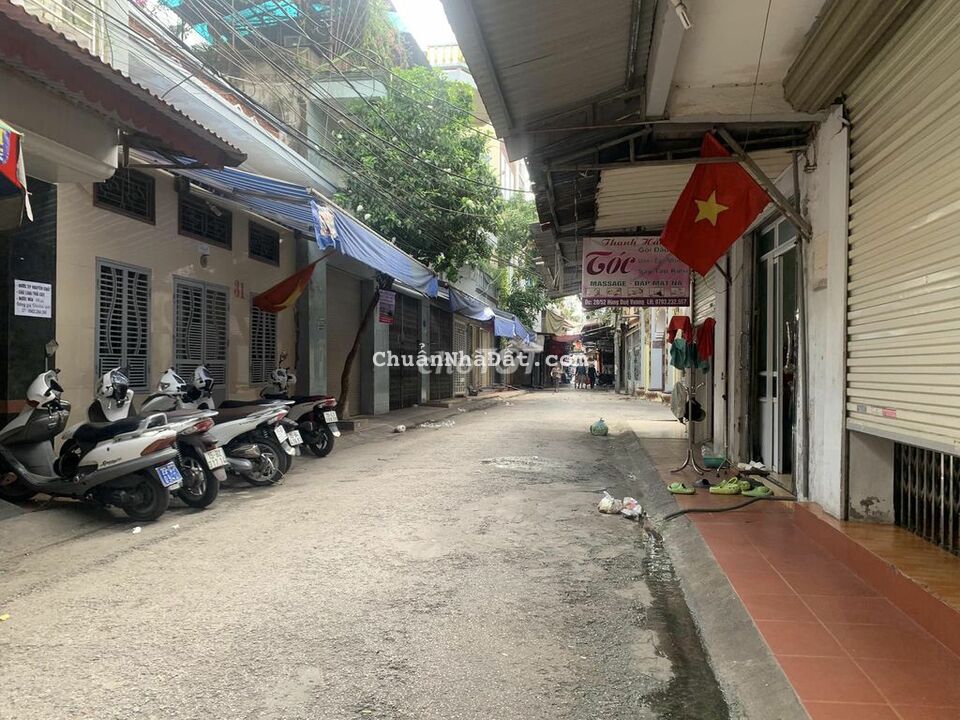 Bán nhà cạnh chợ Hòa Bình, Thượng Lý, Hồng Bàng 32m2 đường 5m.