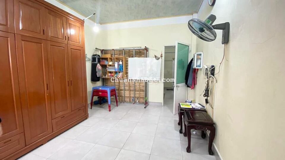 Siêu hiếm nhà độc lập, dân tự xây 2 tầng trung tâm Hạ Lý, Hồng Bàng Siêu hiếm nhà độc lập, dân tự xây 2 tầng trung tâm Hạ Lý, Hồng Bàng