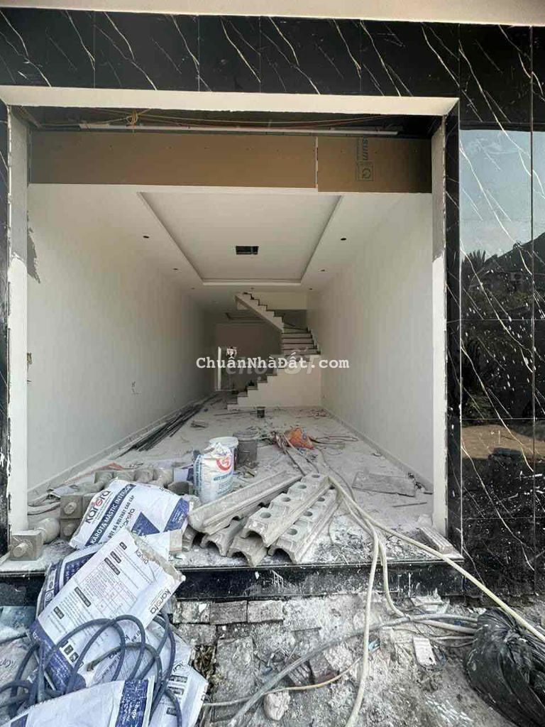 Nhà 3 tầng mới hoàn thiện Phường Hùng Vương HB Nhà 3 tầng mới hoàn thiện Phường Hùng Vương HB