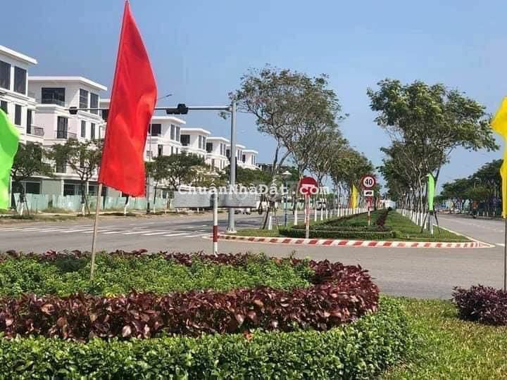 Sập hầm căn shophouse mặt tiền nguyễn sinh sắc cách biển chỉ 40m