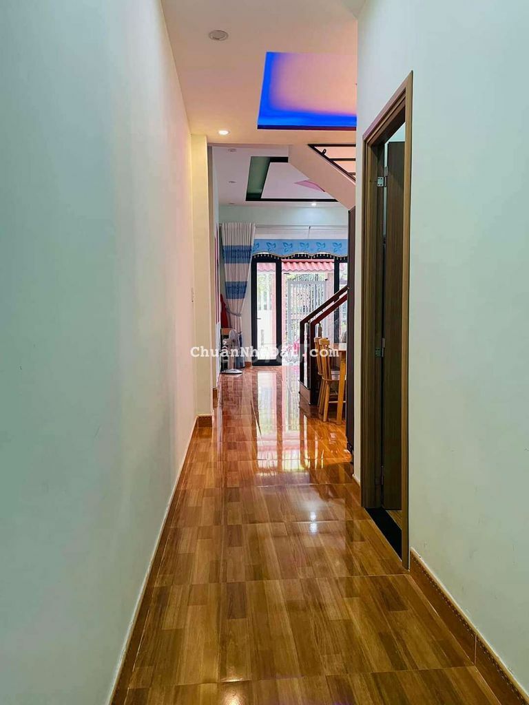 Bán nhà 2 tầng kiệt thông Hoàng Văn Thái