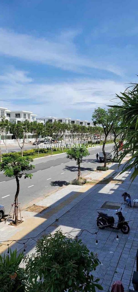 Mặt tiền Lê Văn sỹ