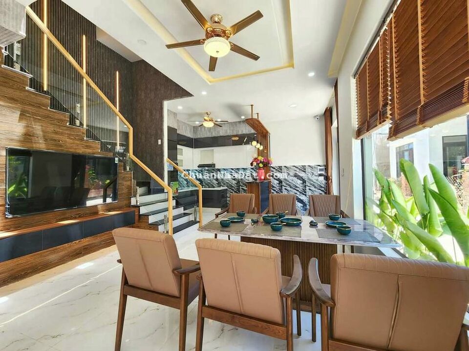 Siêu phẩm nhà 3 tầng 3 mê kiệt Ô tô Trần Đình Tri - Hoà Minh