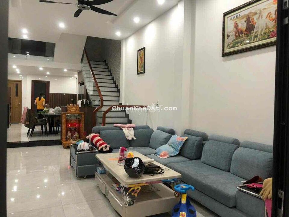 NHÀ 3 tầng đẹp Phú Lộc giá rẻ kẹt tiền bán nhanh