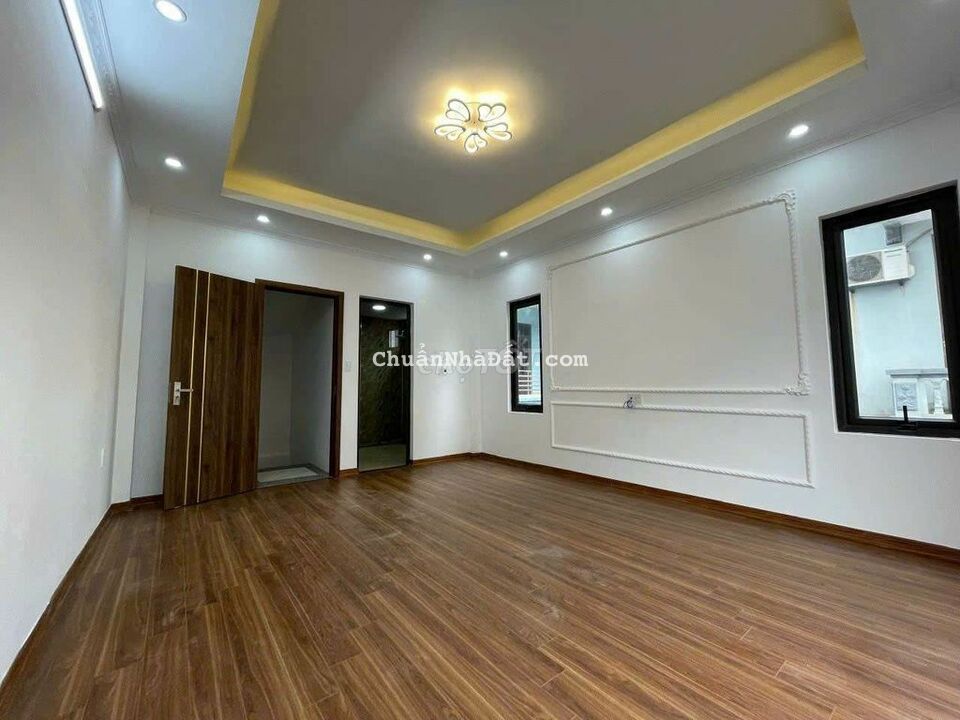 Bán nhà 5 tầng hàng xóm aeon long biệ 2.65 tỷ