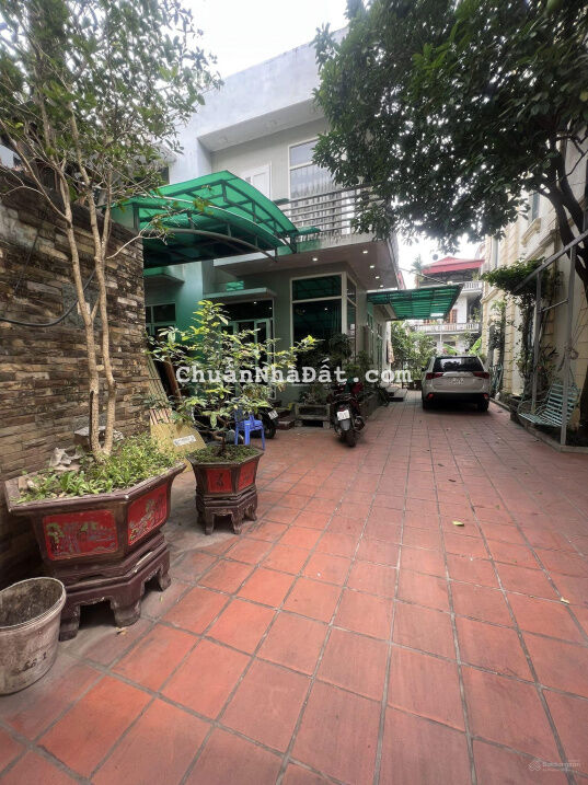 Bán nhanh trong tuần 320m2 full thổ cư Ngọc Thụy - Ô tô tải chạy - Chủ gửi sổ NH - Giá siêu đầu tư