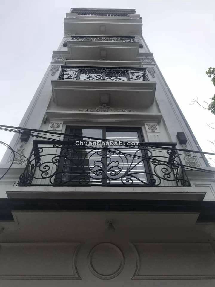 Bán nhà 5 tầng ô tô vào nhà giá 3.5 tỷ thạch bàn