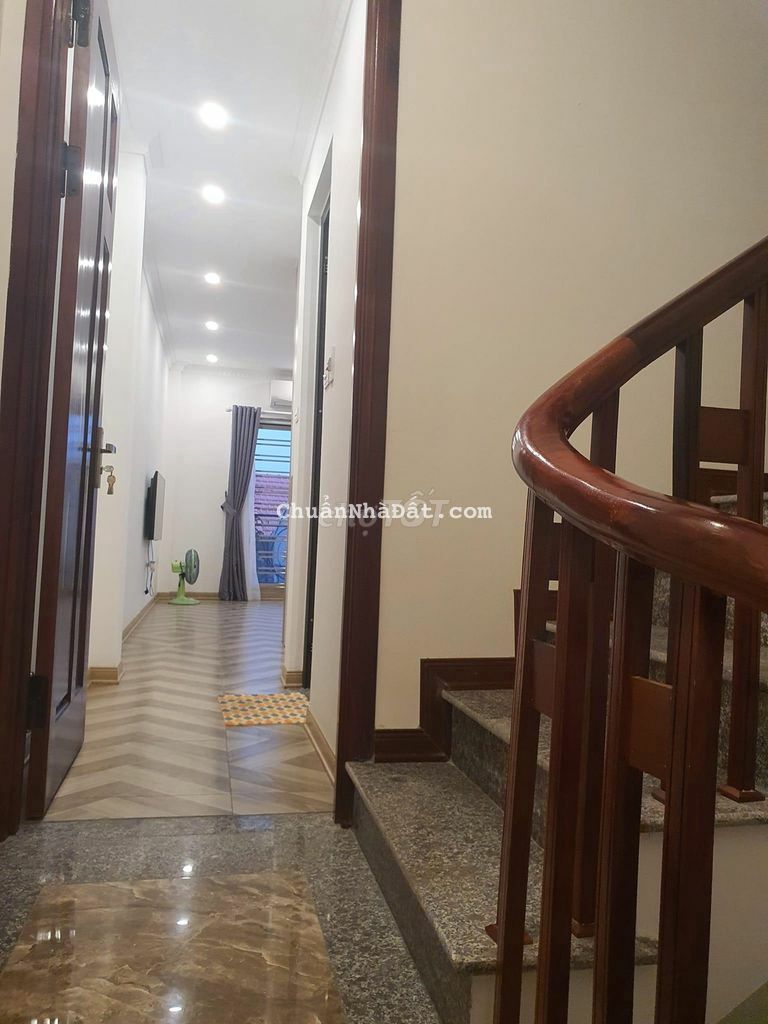 Nhà 5 Tầng 35m Khu Garden City, Ngõ Xe Ô tô 7 Chỗ