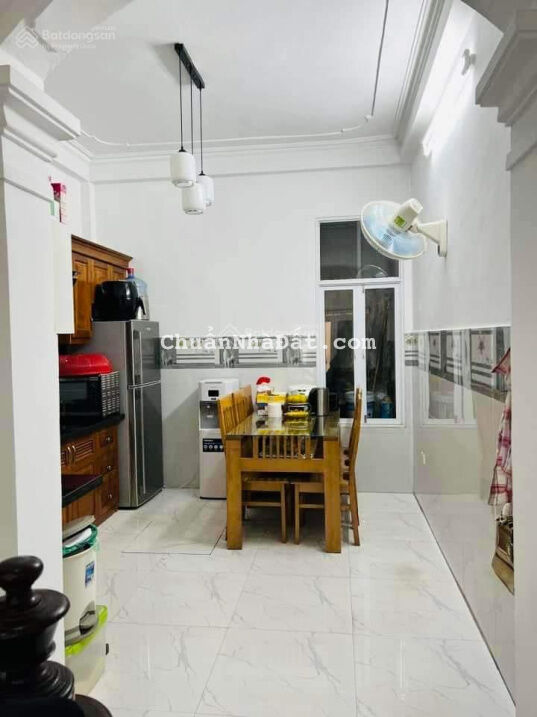 Bán gấp nhà phố Bồ Đề, 36m2, 5 tầng đẹp long lanh, ô tô vào nhà, chỉ 3.9 tỷ, 0967 182 629