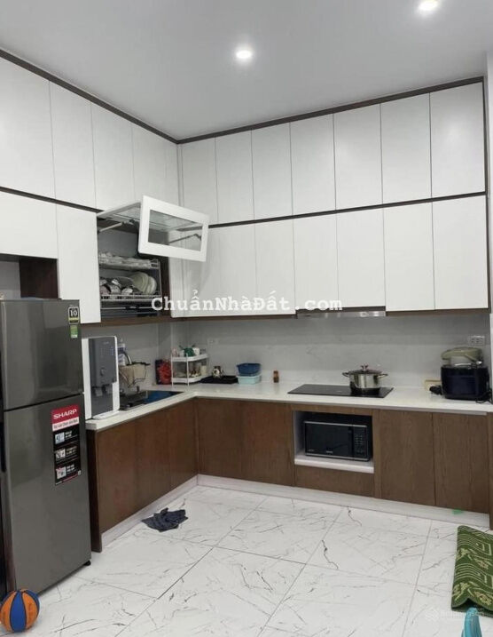 Bán nhà Hoàng Minh Đạo, Quận Long Biên 38.3m2, 5 tầng, 3.5 tỷ, tiện ích ngập tràn, 0816.664.860