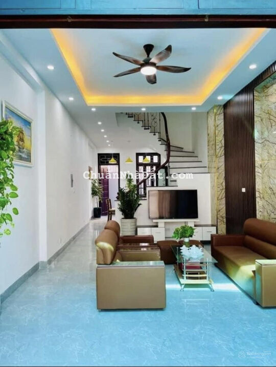 Bán nhà Hoàng Minh Đạo, Quận Long Biên 38.3m2, 5 tầng, 3.5 tỷ, tiện ích ngập tràn, 0816.664.860