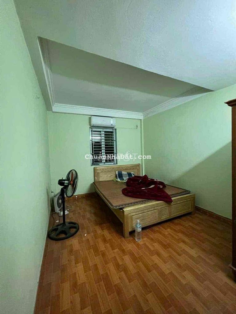 BÁN NHÀ NGỌC THUỴ LB TRONG ĐÊ 40M2 4PN OTO ĐÔ 2.9T
