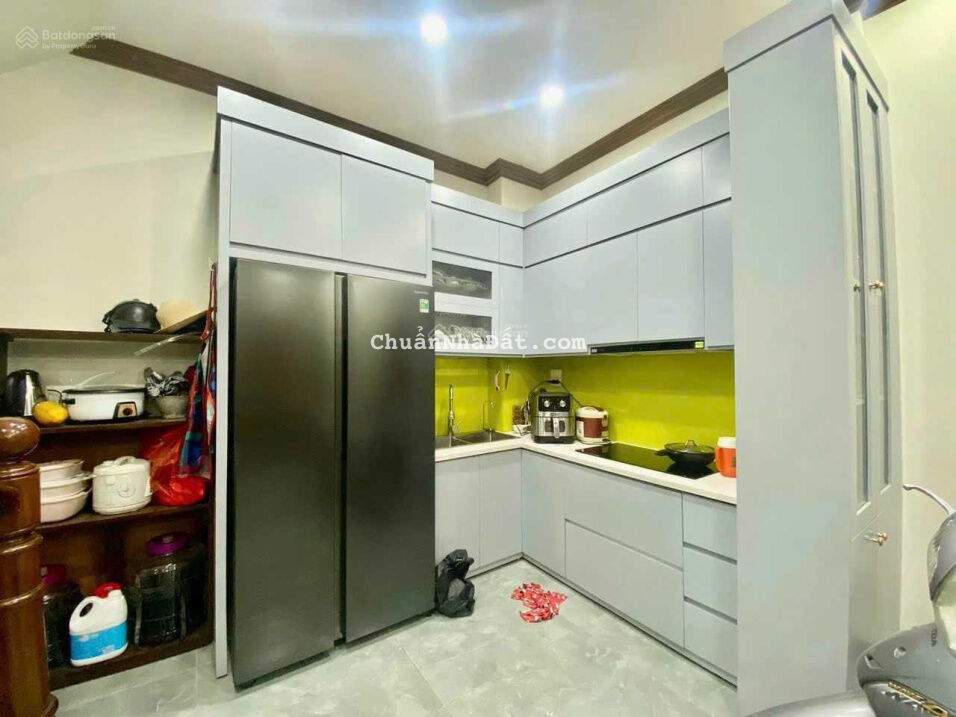 Bán nhà Bồ Đề 40m2, 4 tầng, gần hồ, nội thất đẹp, giá nào cũng bán. Chỉ 4.3 tỷ có thương lượng Bán nhà Bồ Đề 40m2, 4 tầng, gần hồ, nội thất đẹp, giá nào cũng bán. Chỉ 4.3 tỷ có thương lượng