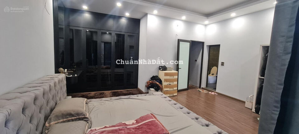 BÁN NHÀ BỒ ĐỀ,LB 40M2,5 TẦNG, TẶNG NỘI THẤT,GẦN Ô TÔ, SÁT HỒ, GIÁ NÀO CŨNG BÁN ,CHỈ 4.4 TỶ CÓ BỚT BÁN NHÀ BỒ ĐỀ,LB 40M2,5 TẦNG, TẶNG NỘI THẤT,GẦN Ô TÔ, SÁT HỒ, GIÁ NÀO CŨNG BÁN ,CHỈ 4.4 TỶ CÓ BỚT