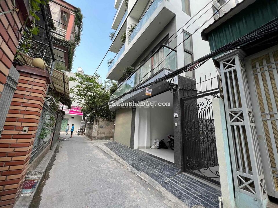 BÁN NHÀ PHỐ THẠCH BÀN-CỔ LINH 6 TÂNG ÔTÔ 7CHỖ VAO ĐI THÔNG CHỈ 4,8 TỶ