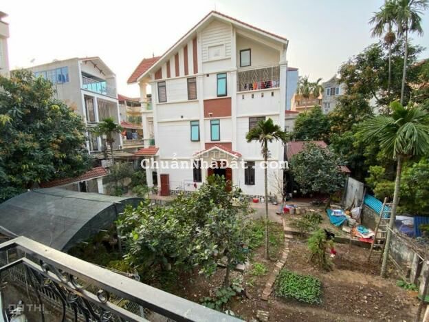 Bán nhà Sài Đồng Long Biên 42m2 4 tầng 3 bước ra hồ Điều Hòa giá 3 tỷ 680 triệu